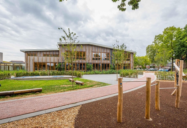 4913 Ton de Bruin (1)